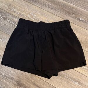 Athleta High Rise Weekender Run Short EUC
